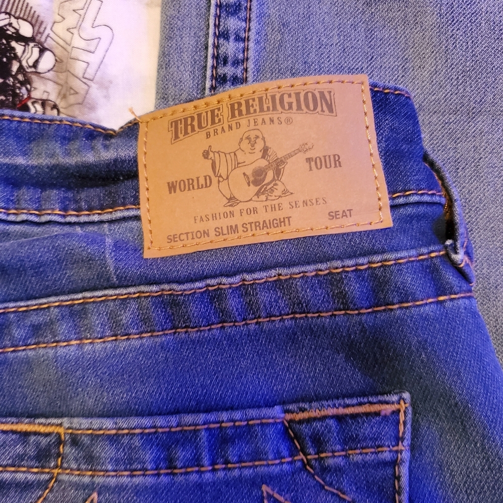 True religion  slim straight jean size 28
